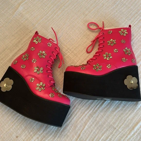New Dolls Kill x Koi Footwear Lotus Junkie Platform Boots - Picture 3 of 12